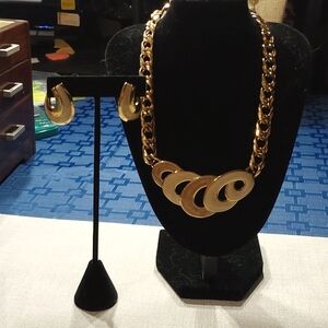 Vintage Napier necklace with matching clip on earrings